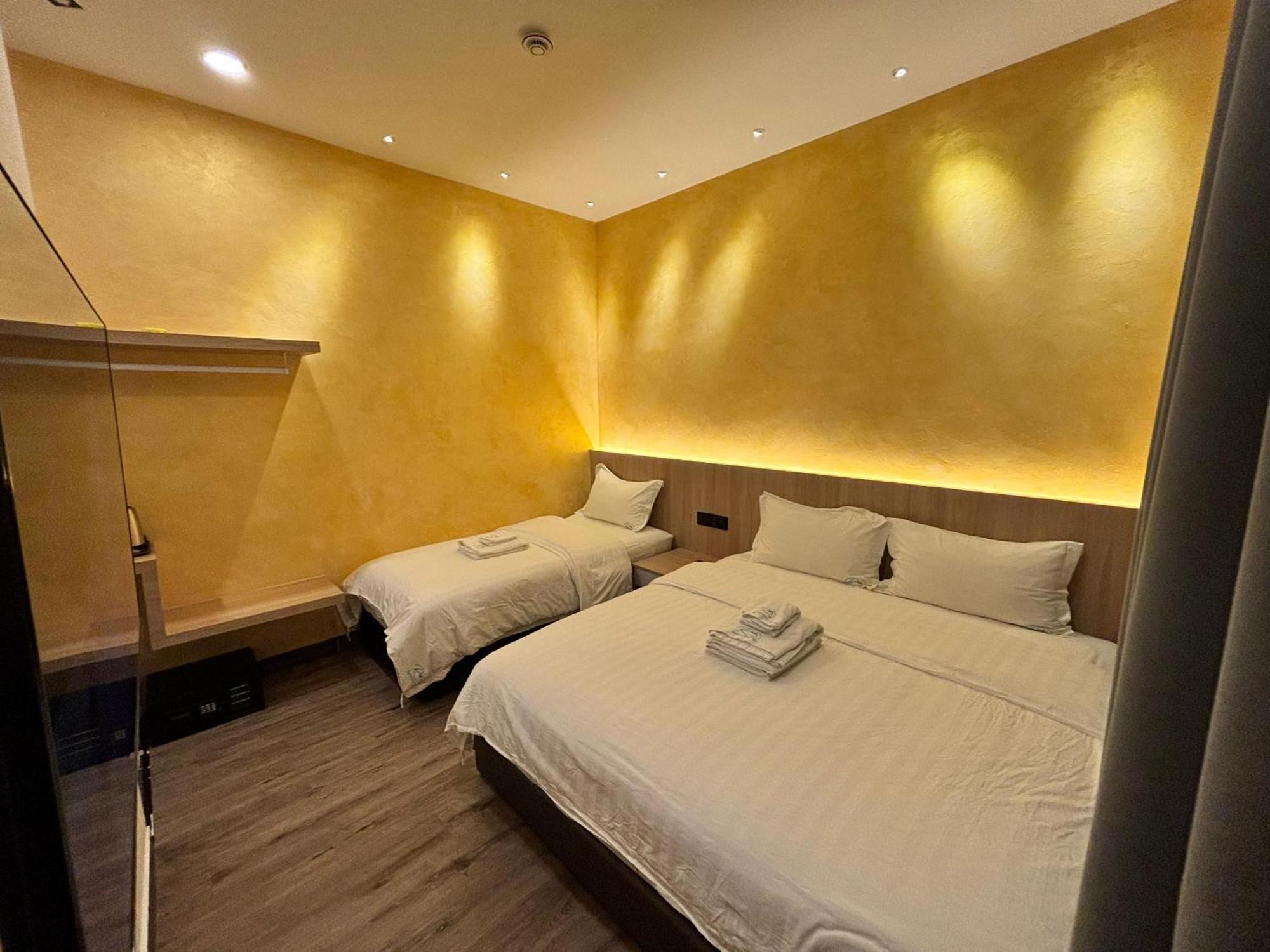 Red'S Hotel Bintulu Buitenkant foto
